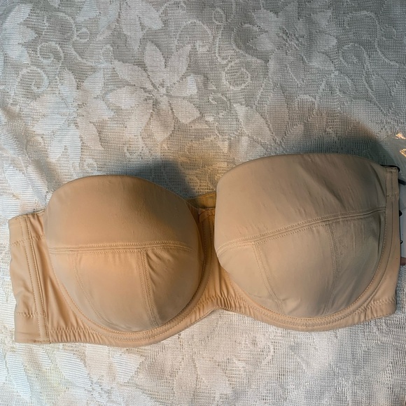 SCULPTRESSE DANA STRAPLESS BRA 42D NUDE😍 - Picture 4 of 13